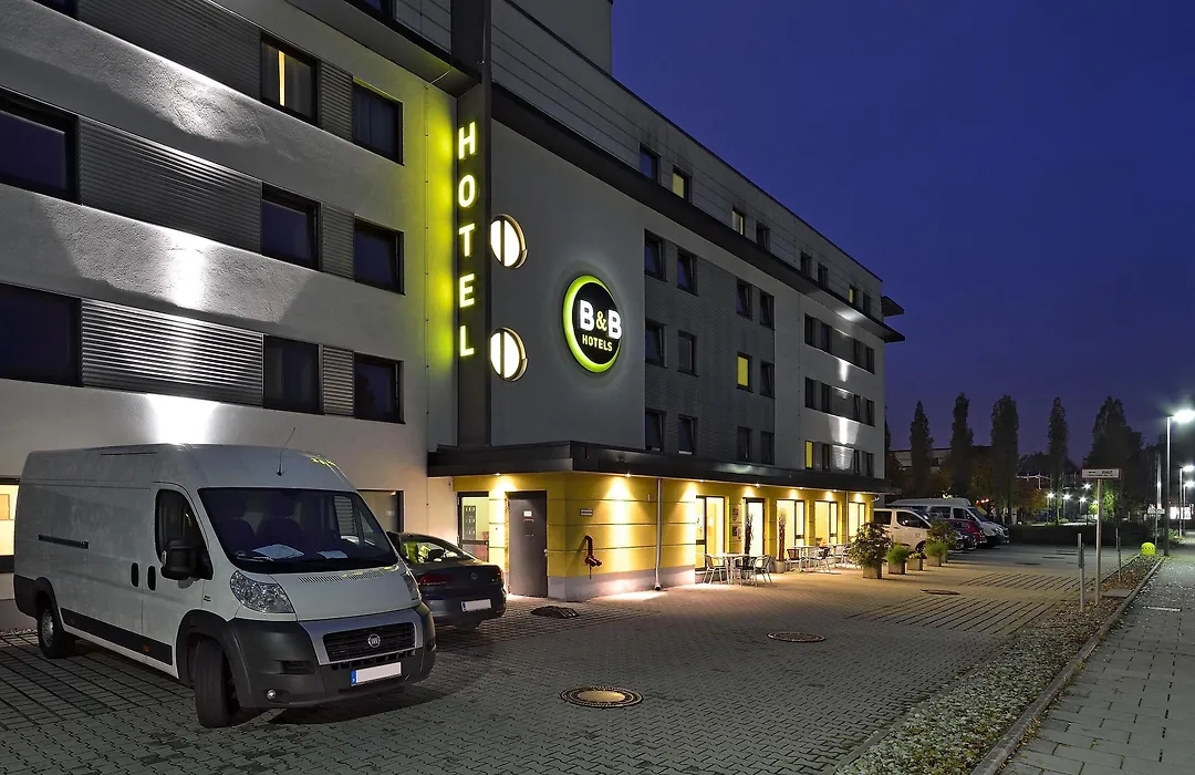 B&B Hotel München Messe-1