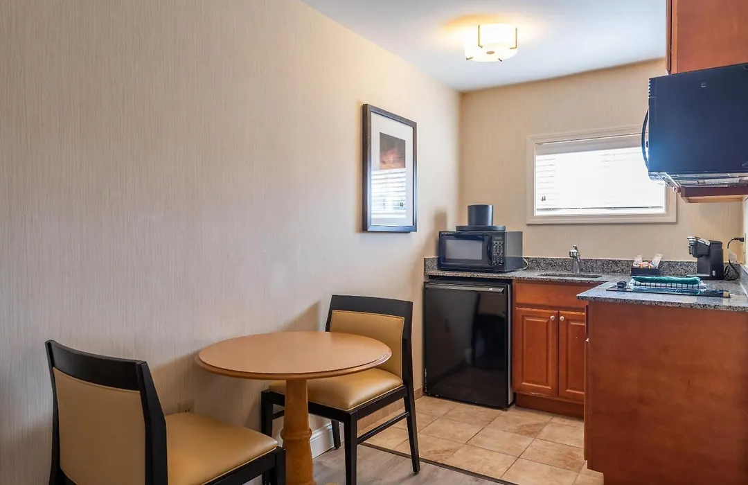 Port Inn And Suites Portsmouth, An Ascend Collection Hotel-1
