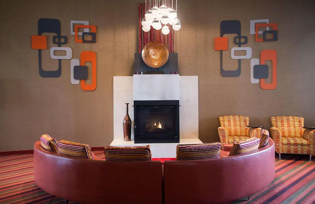 Radisson Hotel Duluth-Harborview-1