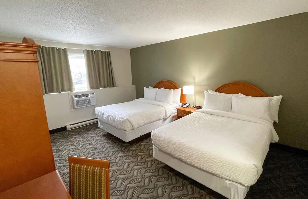 Rodeway Inn-1