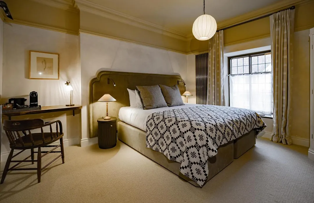 The Royal George-1