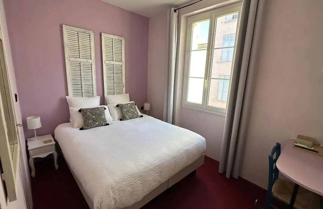 Logis Hôtel la Vallée de l'Arc-1