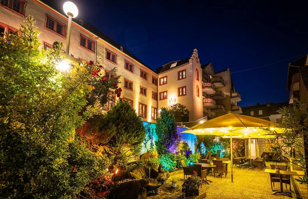 Schloß-Hotel Petry-1