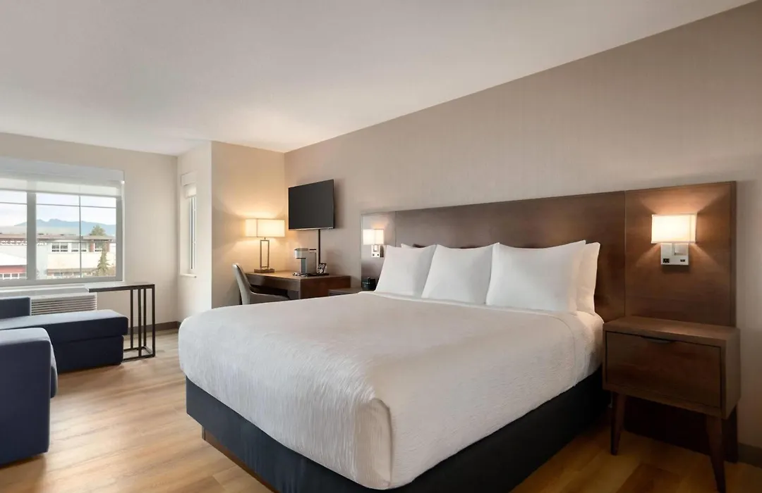 La Quinta Inn By Wyndham Vancouver Airport-1