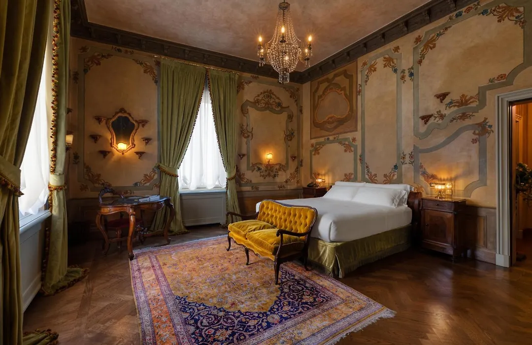 Hotel Locarno-1