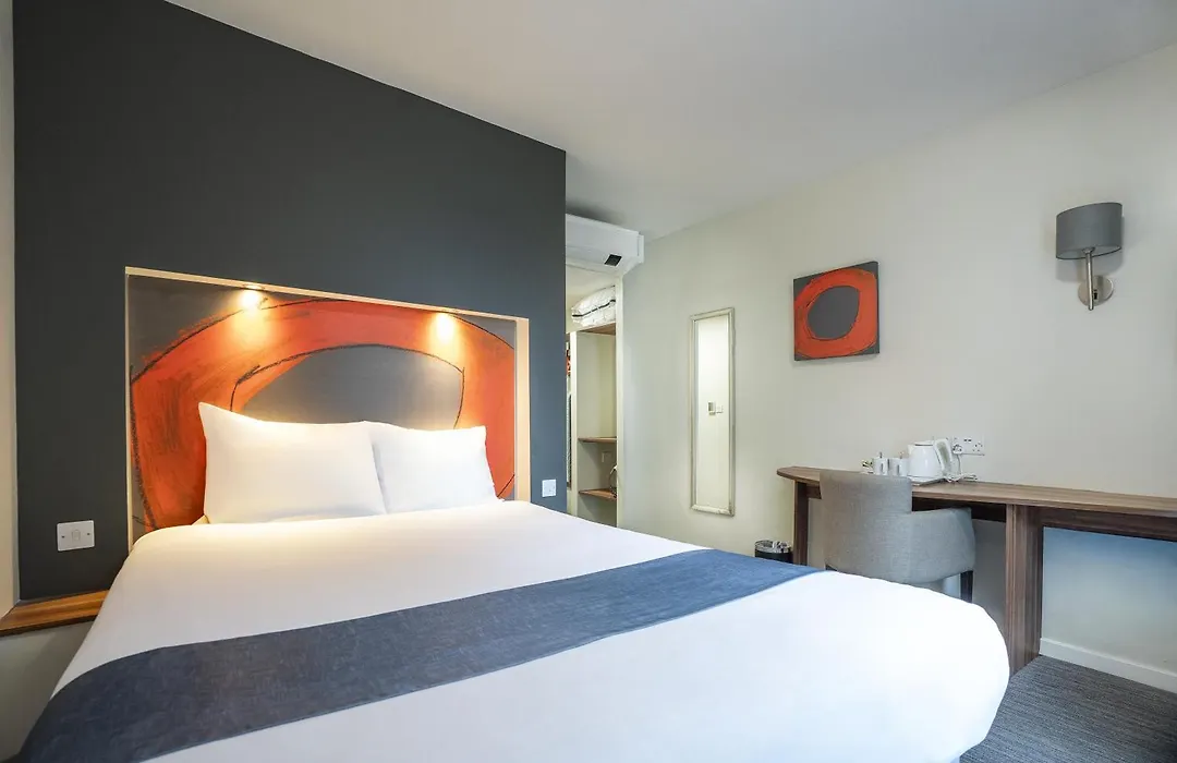 Ramada London Stansted Airport-1