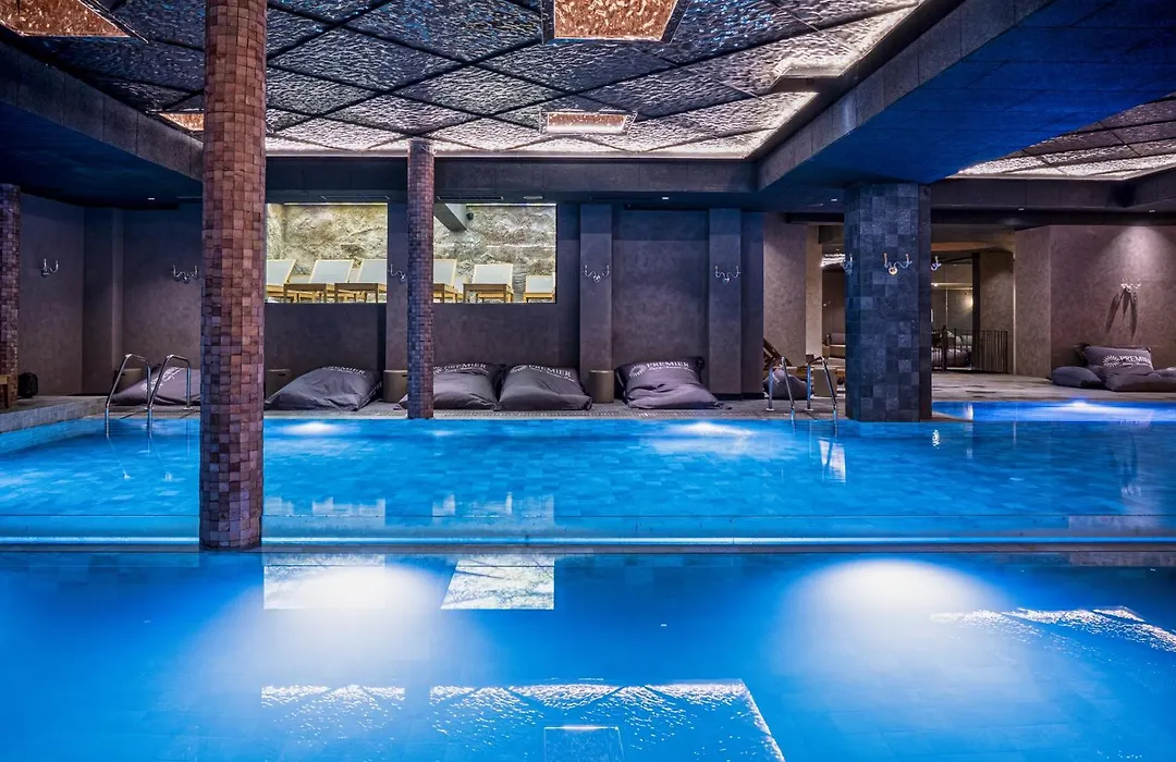 Premier Luxury Mountain Resort-1
