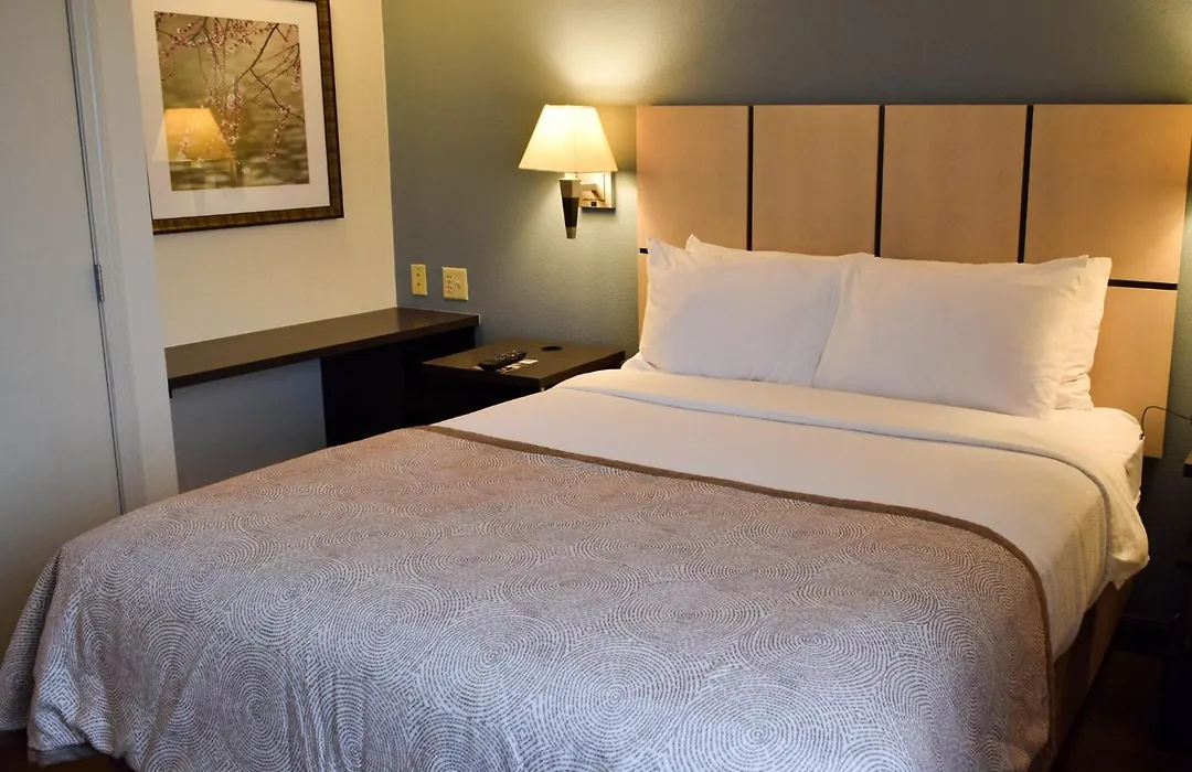 Candlewood Suites Wichita - Airport By Ihg-1