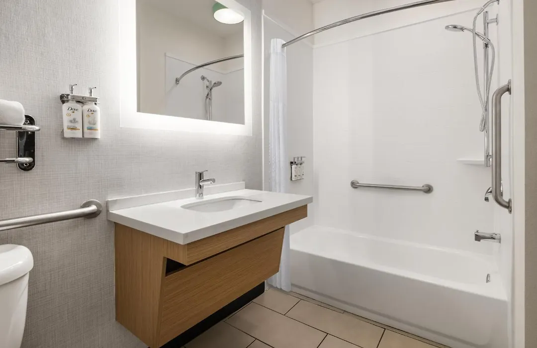 Garner Hotel Brookings By Ihg-1