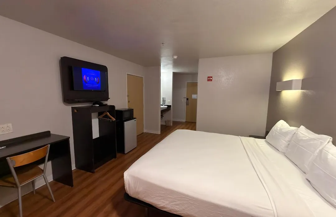 Americas Best Value Inn Apache Junction-1