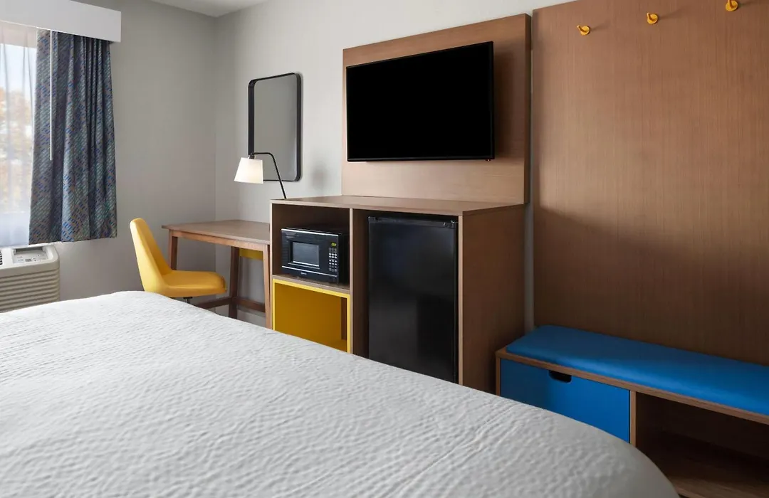 Days Inn By Wyndham Omaha Ne-1
