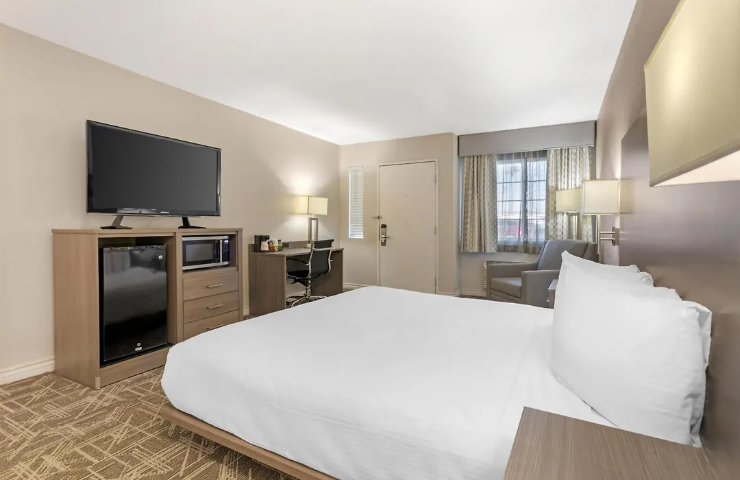 Best Western Kettleman City Inn & Suites-1
