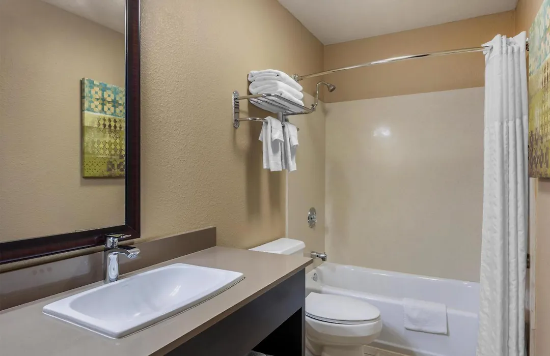 Best Western Long Beach Inn-1