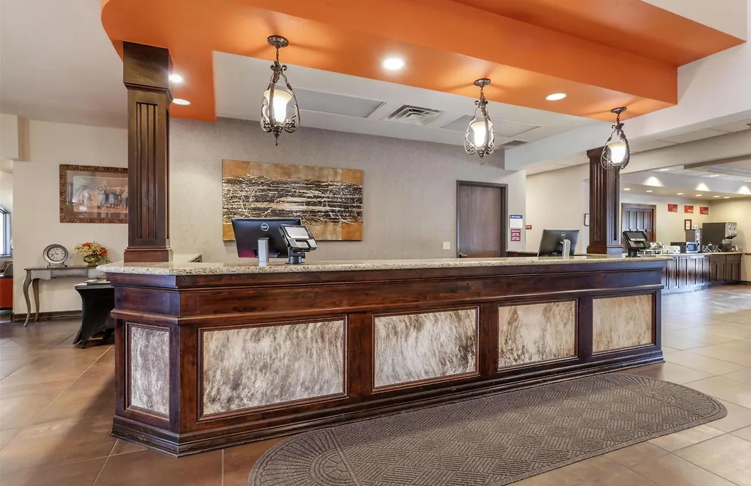 Best Western Plus Cimarron Hotel & Suites-1