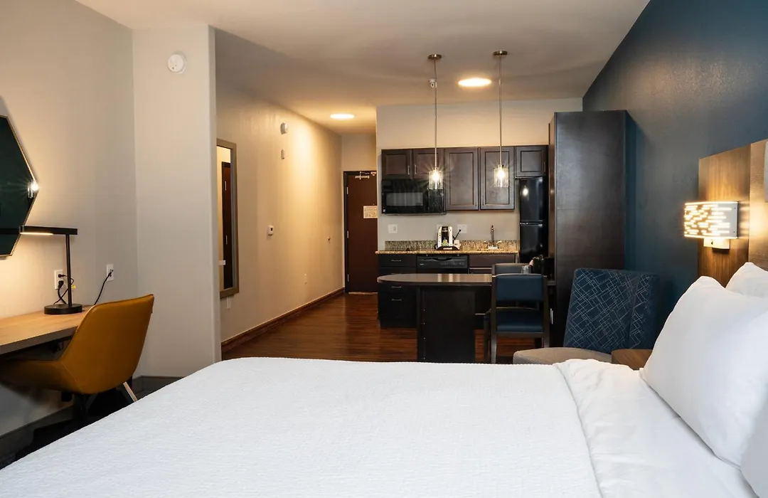 Holiday Inn Express & Suites Las Cruces North-1
