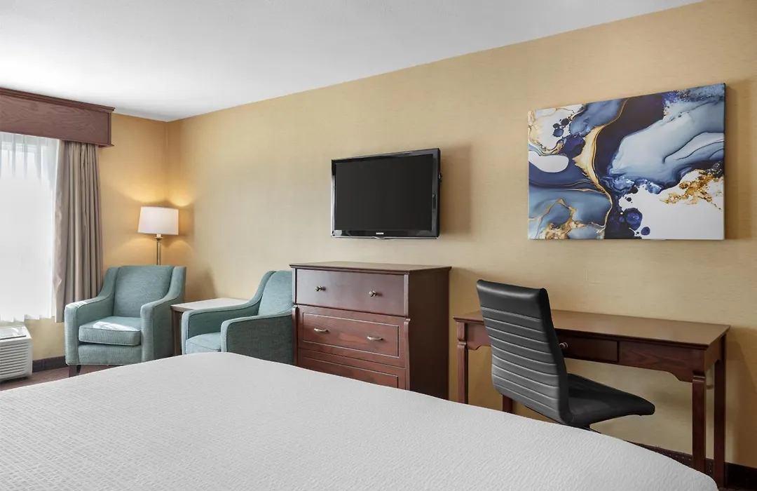 Best Western Plus Fredericton Hotel & Suites-1