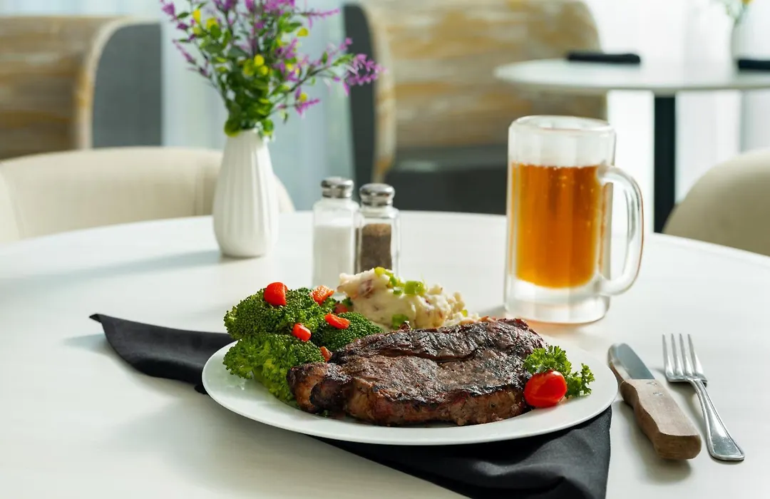 Holiday Inn Boise Airport By Ihg-1