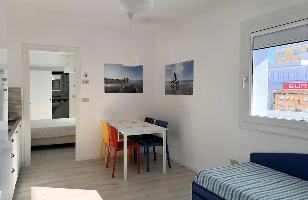 Aparthotel Holiday-1