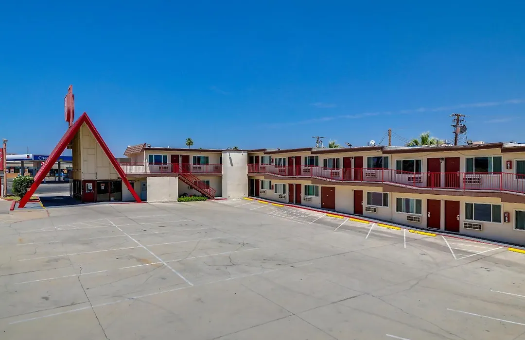 Red Roof Inn Needles-1