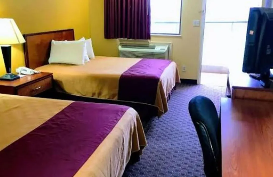 Americas Best Value Inn Yukon-1