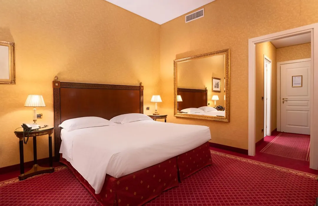 Hotel Maxim-1