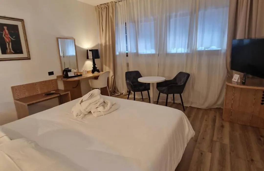 Hotel Logonovo-1