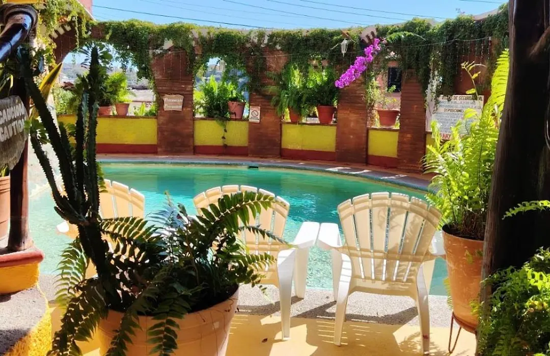 Hotel La Cabaña-1