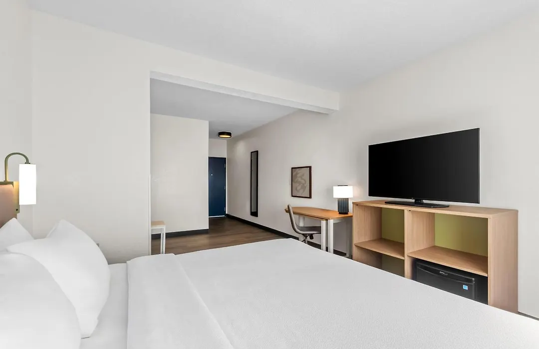 Spark By Hilton La Grange-1
