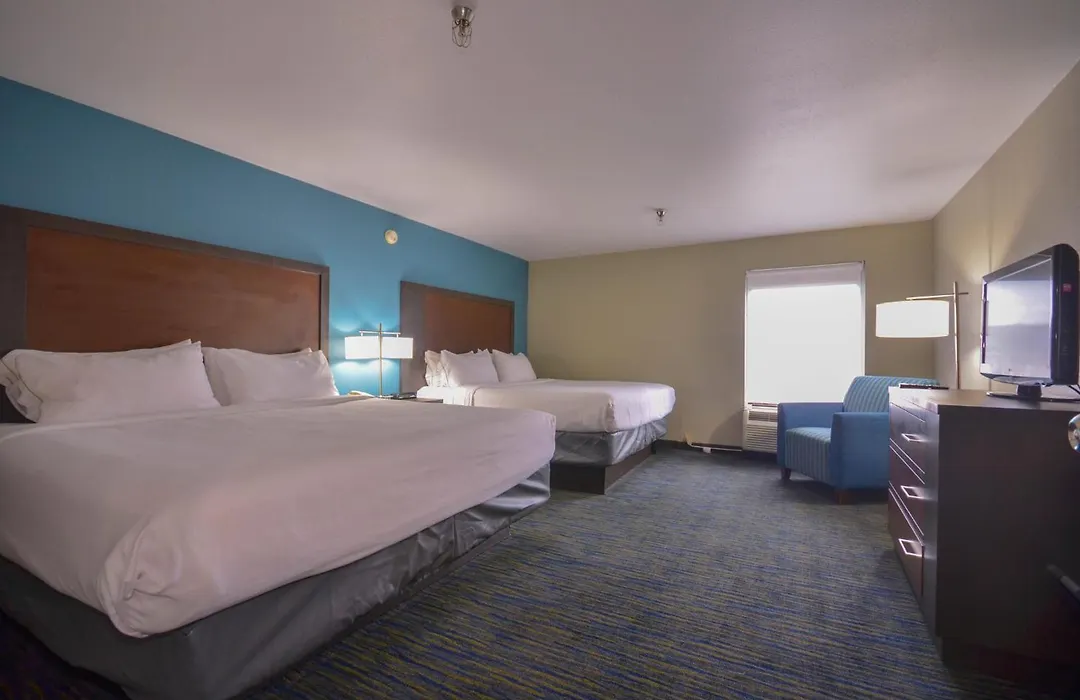 Holiday Inn Express & Suites Fayetteville University Of Arkansas Area By Ihg-1