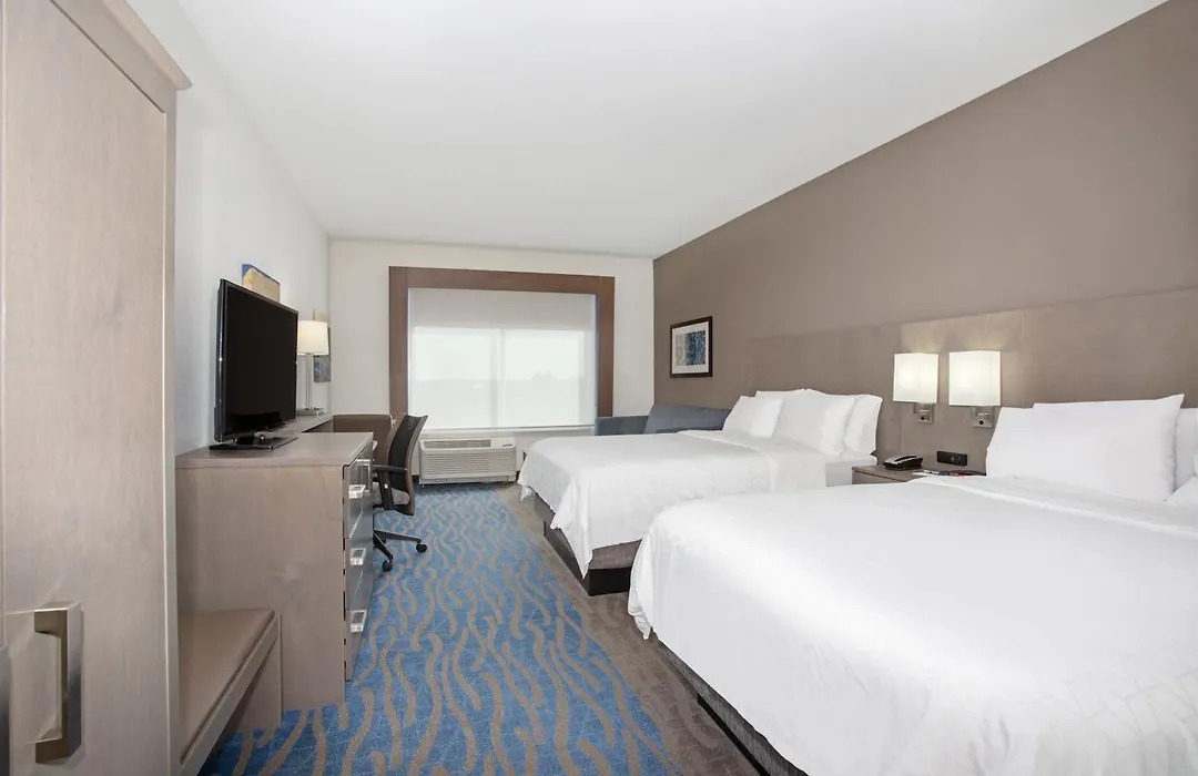 Holiday Inn Express & Suites Great Bend By Ihg-1