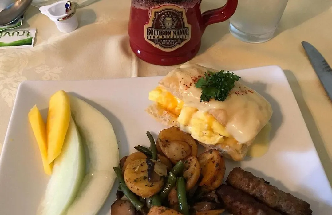 Bourbon Manor Bed & Breakfast Inn-1