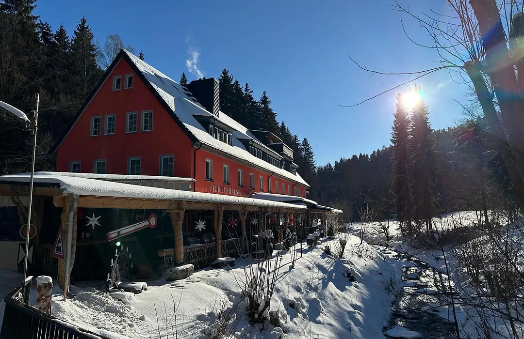 Erlebnishotel&Restaurant Fichtenhäusel am Pöhlagrund-1