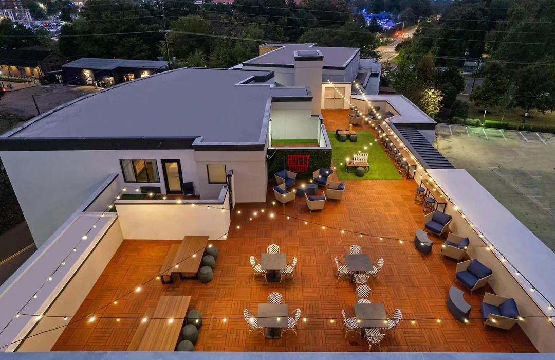 Courtyard By Marriott Oxford-1