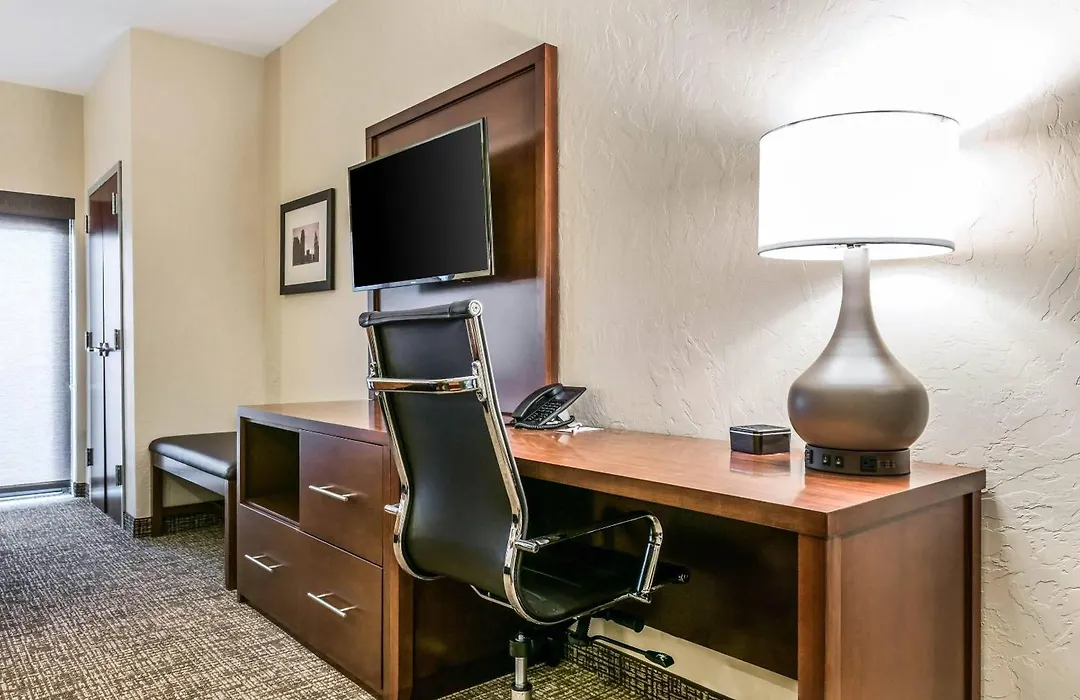 Comfort Suites Florence - Cincinnati South-1