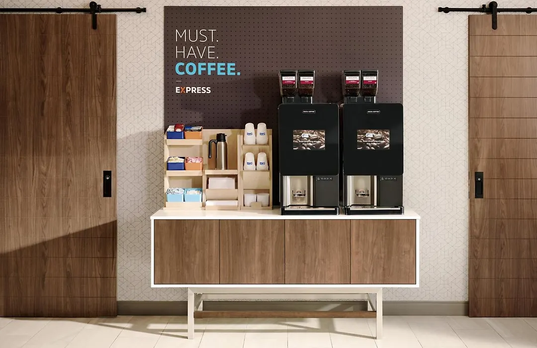 Holiday Inn Express & Suites - Springfield North By Ihg-1