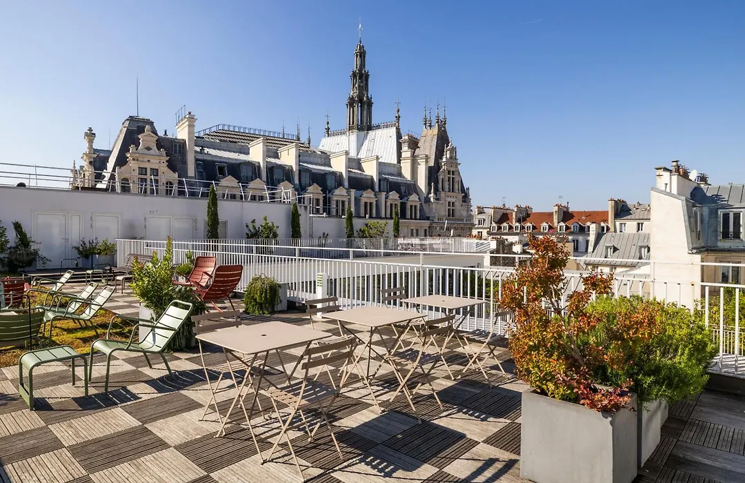Le Grand Quartier-1