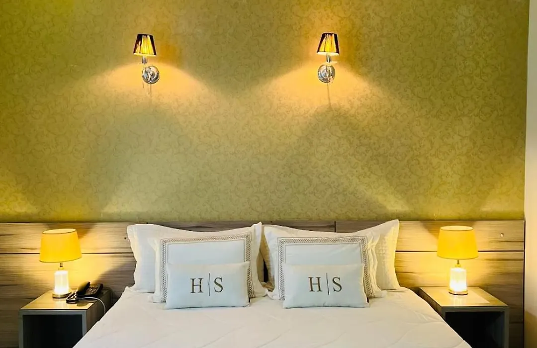 Hotel Sabrina-1
