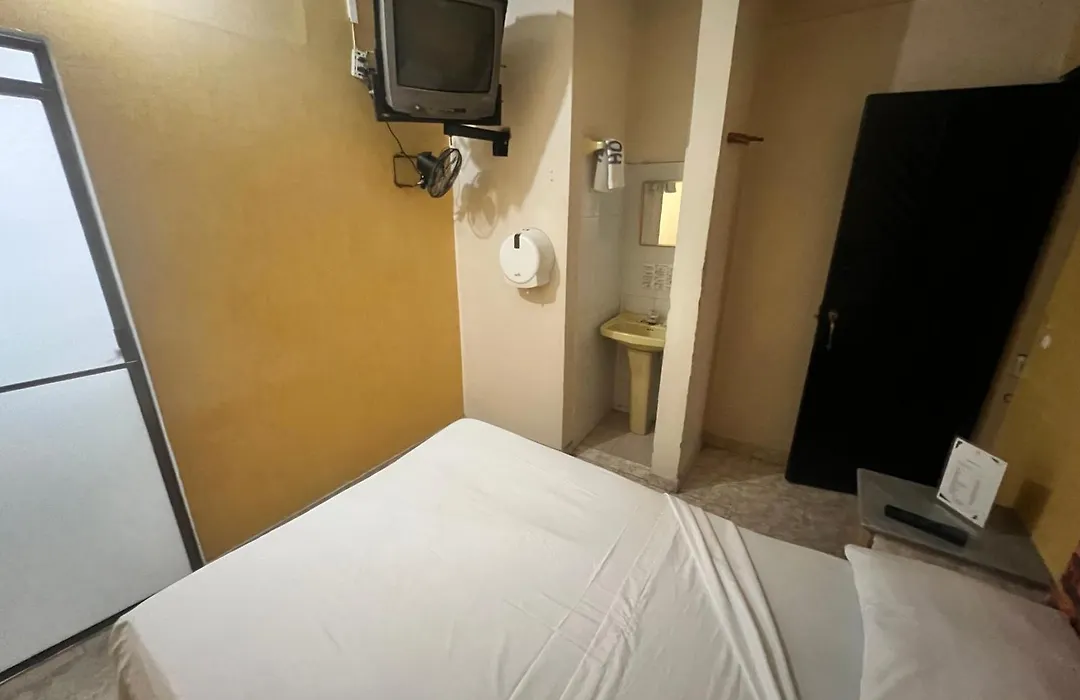 Hotel Ensueño-1