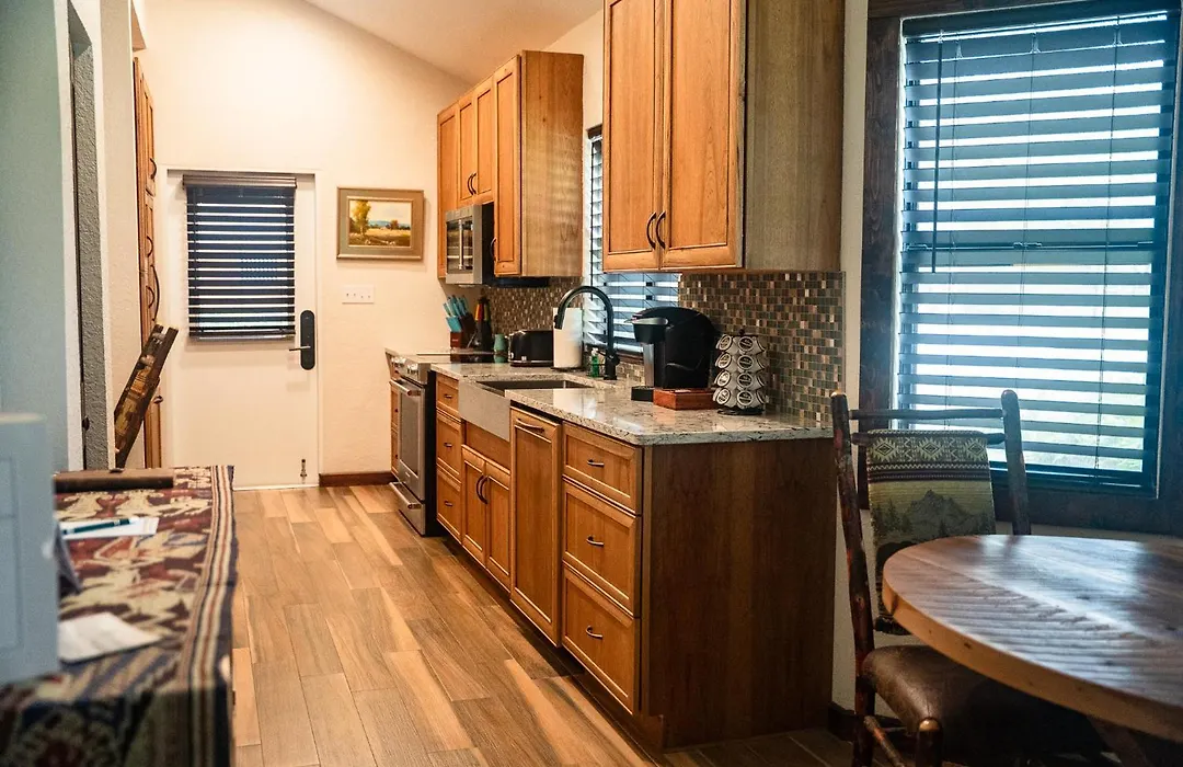 Black Prong Resort-1