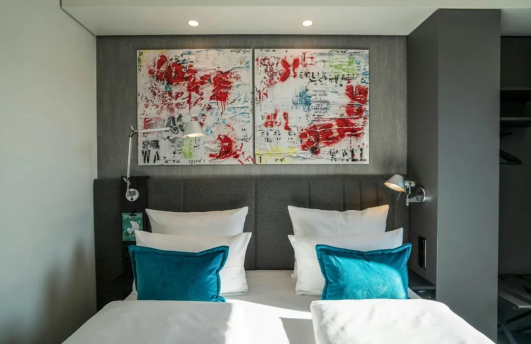 Motel One Berlin Mitte-1