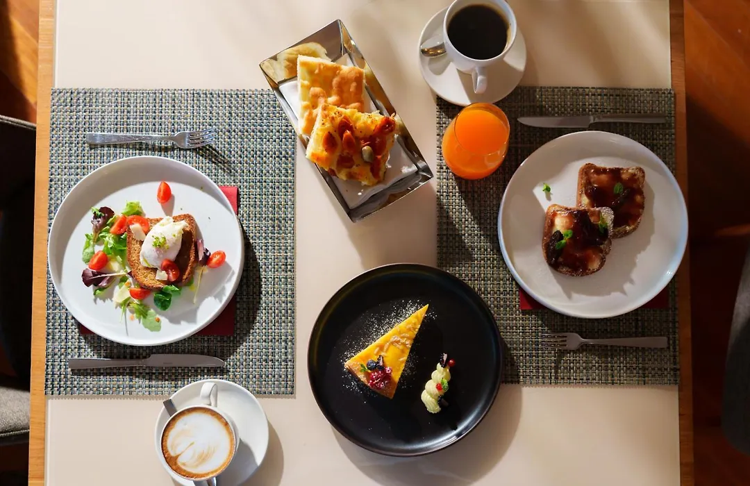 Unahotels Varese-1