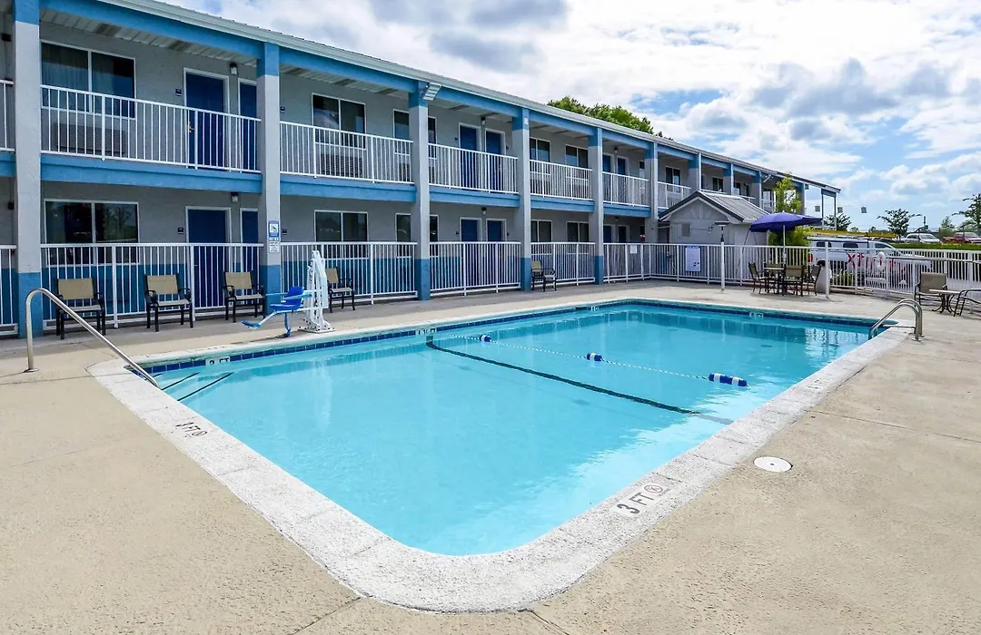 Rodeway Inn North Charleston - Ashley Phosphate-1