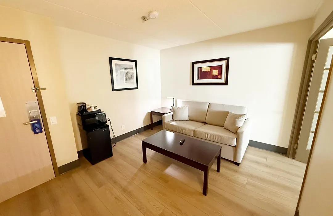 Ramada Plaza By Wyndham Niagara Falls-1