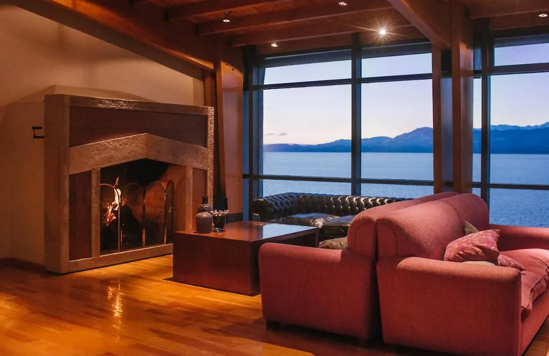 Alma Del Lago Suites & Spa-1