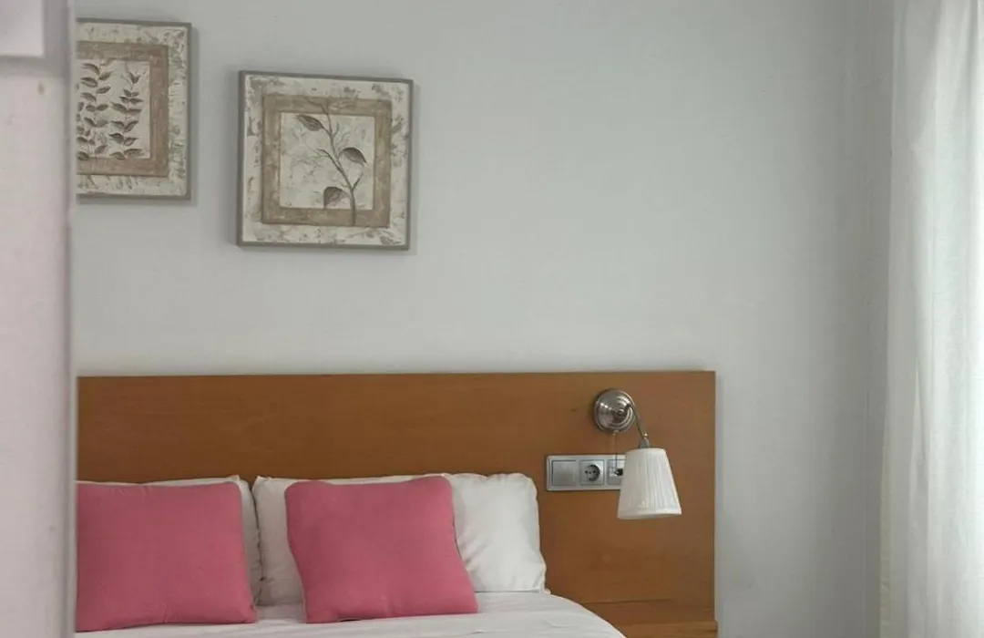 Hotel Txintxua-1