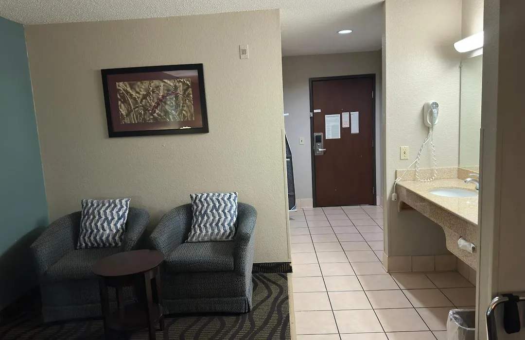 Baymont Inn & Suites By Wyndham Lincoln Ne-1