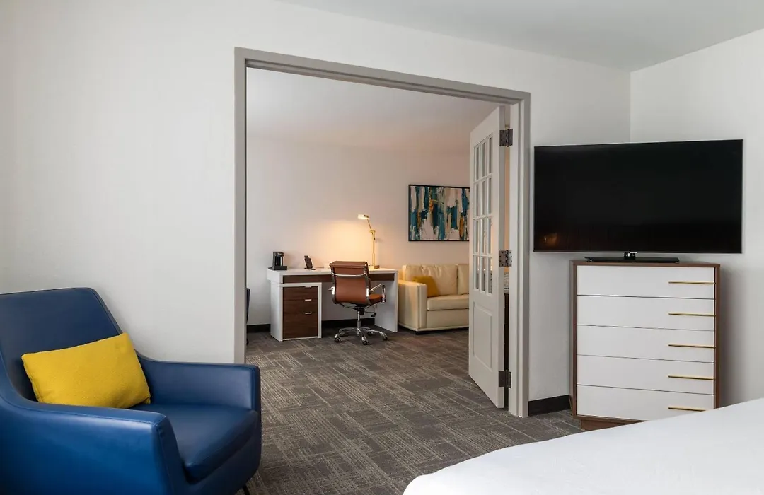 Comfort Inn & Suites Near Burke Mountain-1