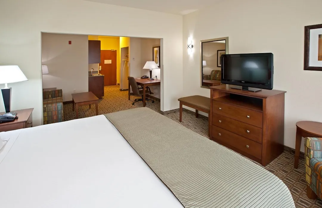 Holiday Inn Express & Suites Ripley By Ihg-1