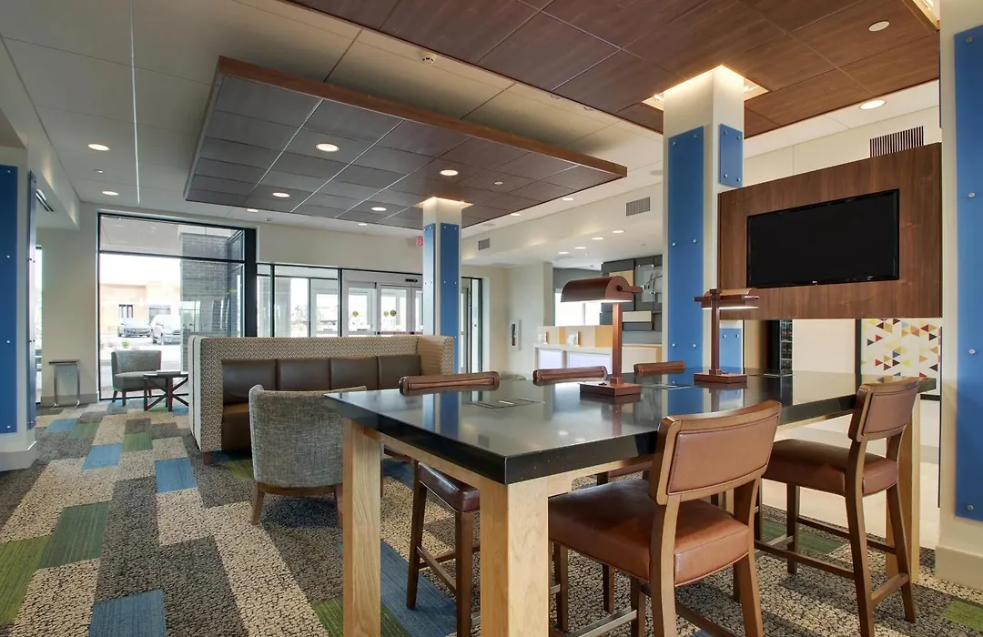 Holiday Inn Express & Suites - Elizabethtown North By Ihg-1