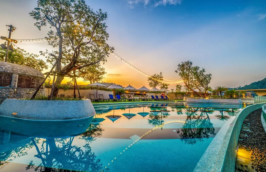 Homa Phuket Town-1
